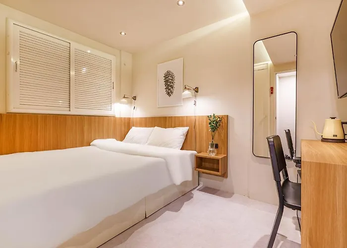 Hotel Less Seoul