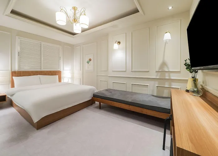 Less Hotel Seoul