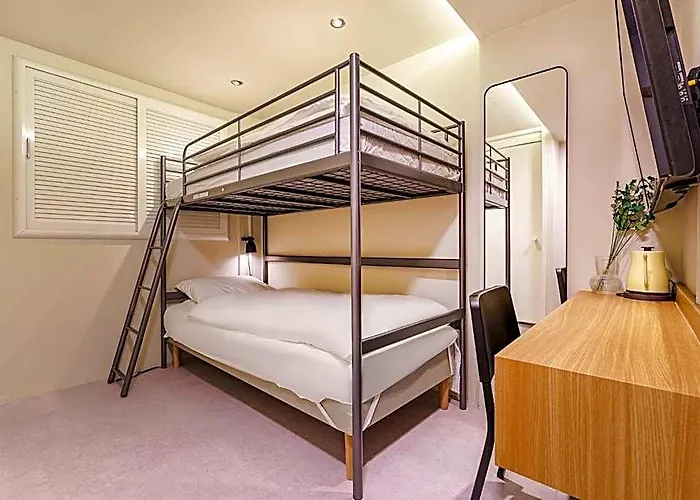 Less Hotel