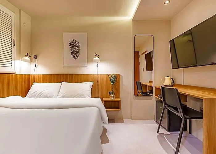 Less Hotel Seoul