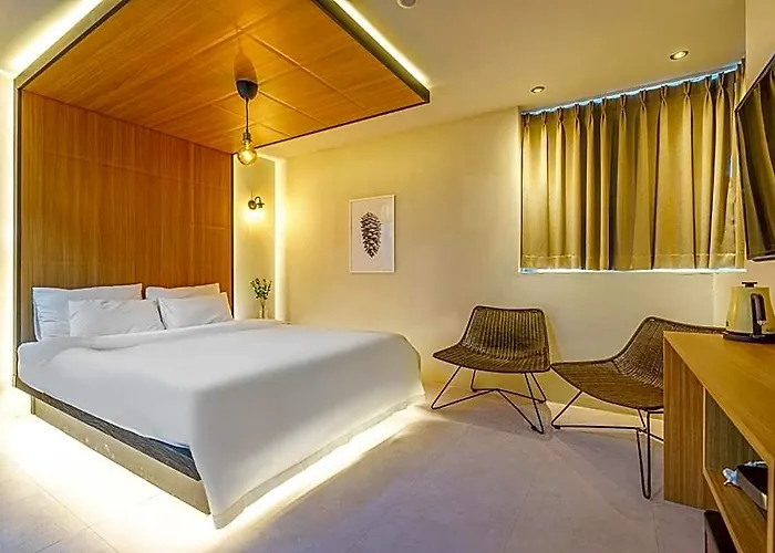 Less Hotel
